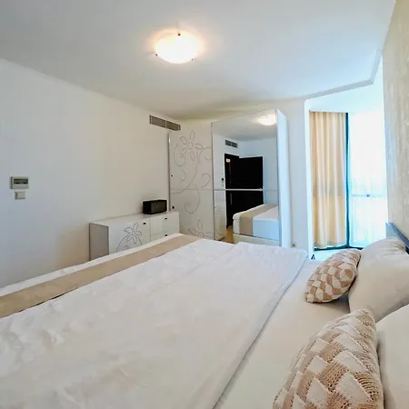 Sunset H1-18 Apartmanhotel Pomorie